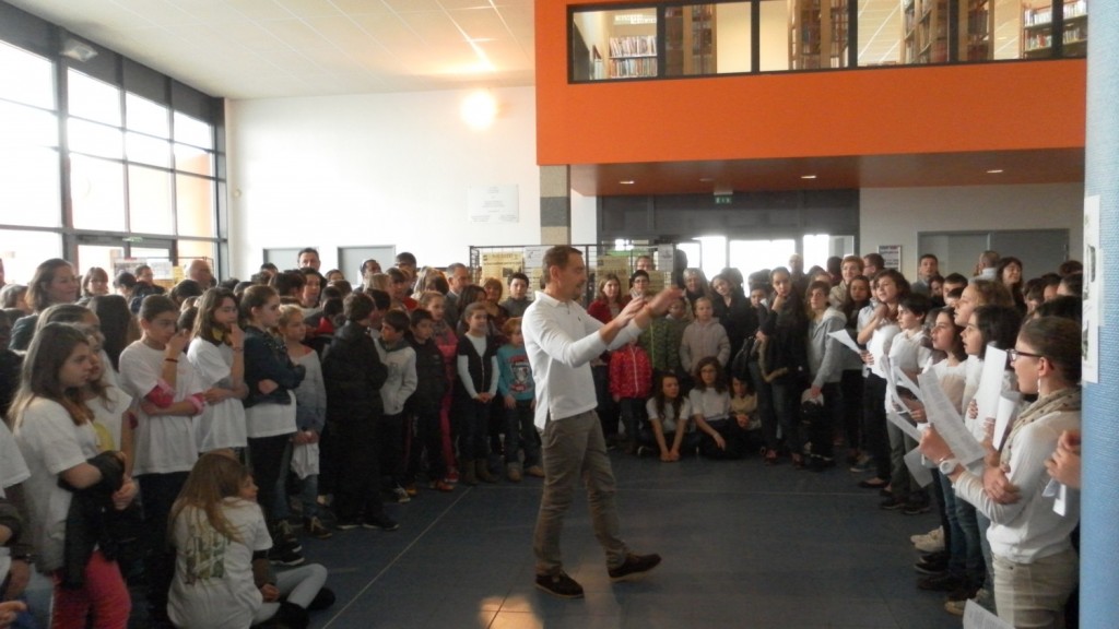 Portes ouvertes 2014 - La chorale du collège Capeyron.